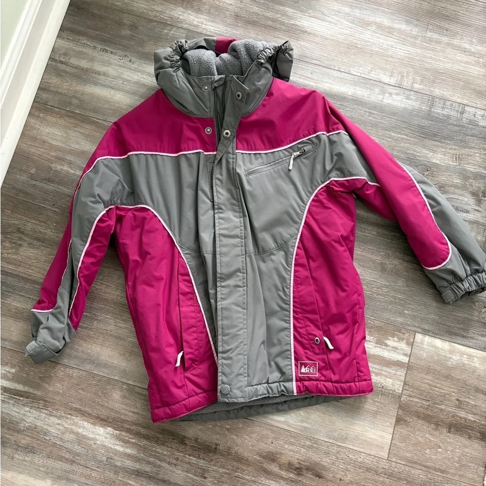 REI gray and pink winter jacket small size 8